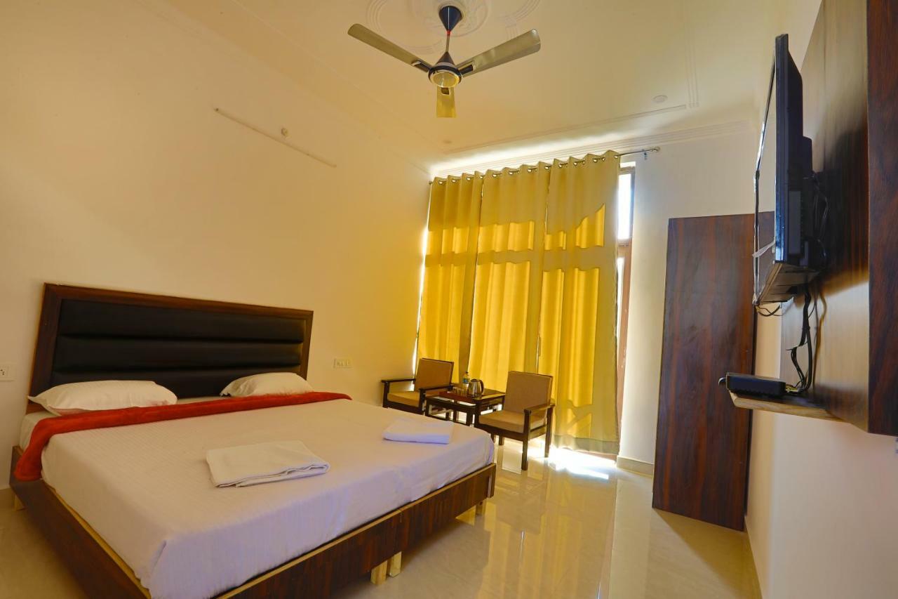 Hotel Tapovan Cottage Ришикеш Экстерьер фото