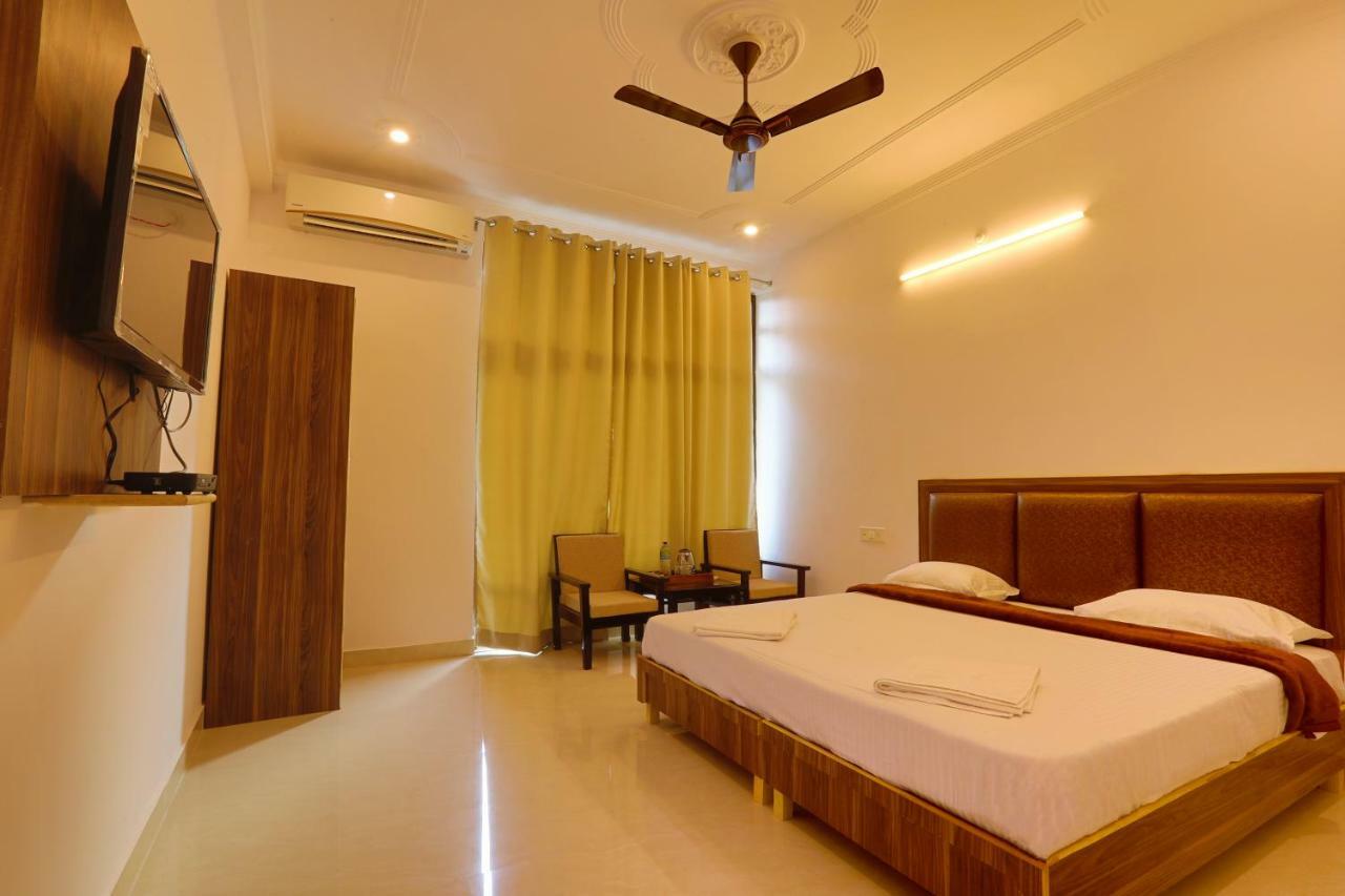 Hotel Tapovan Cottage Ришикеш Экстерьер фото